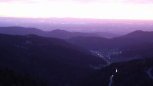 Dieses Bild zeigt eine Webcam-Aufnahme vom Achertal, aufgenommen am Montag, den 06.04.2026 um 20:40 Uhr. Die Temperatur betrug 10.1°C.