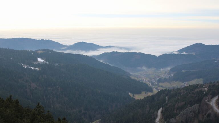 Dieses Bild zeigt eine Webcam-Aufnahme vom Achertal, aufgenommen am Mittwoch, den 04.02.2026 um 16:00 Uhr. Die Temperatur betrug 1.4°C.