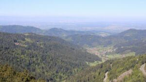 Dieses Bild zeigt eine Webcam-Aufnahme vom Achertal, aufgenommen am Donnerstag, den 30.04.2026 um 10:20 Uhr. Die Temperatur betrug 6.6°C.