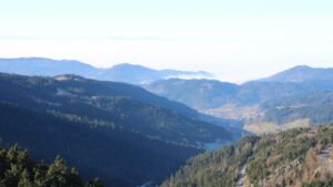 Dieses Bild zeigt eine Webcam-Aufnahme vom Achertal, aufgenommen am Montag, den 29.12.2025 um 12:30 Uhr. Die Temperatur betrug 4.4°C.