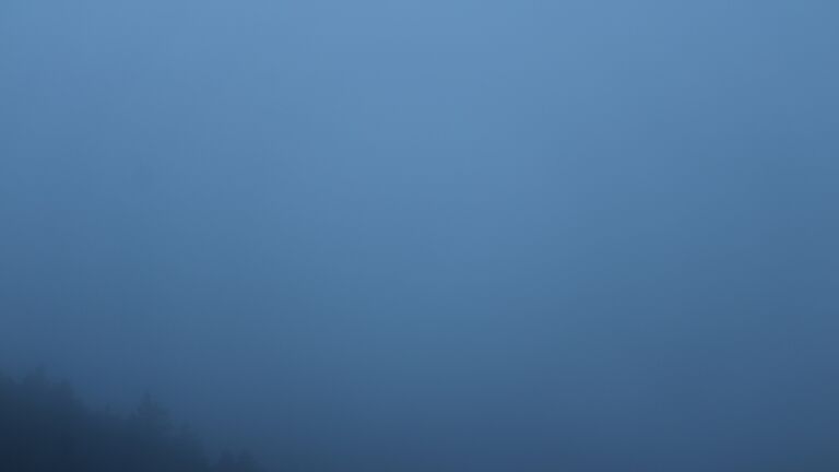 Dieses Bild zeigt eine Webcam-Aufnahme vom Achertal, aufgenommen am Montag, den 08.12.2025 um 16:40 Uhr. Die Temperatur betrug 7.9°C.