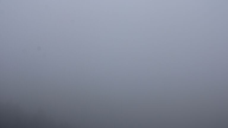 Dieses Bild zeigt eine Webcam-Aufnahme vom Achertal, aufgenommen am Freitag, den 26.09.2025 um 15:50 Uhr. Die Temperatur betrug 7.6°C.