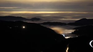 Dieses Bild zeigt eine Webcam-Aufnahme vom Achertal, aufgenommen am Montag, den 10.11.2025 um 18:10 Uhr. Die Temperatur betrug 5.8°C.