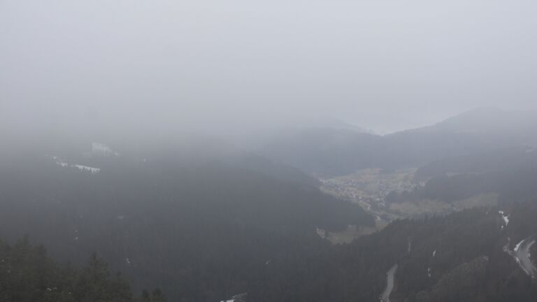 Dieses Bild zeigt eine Webcam-Aufnahme vom Achertal, aufgenommen am Sonntag, den 01.02.2026 um 10:40 Uhr. Die Temperatur betrug 1.9°C.