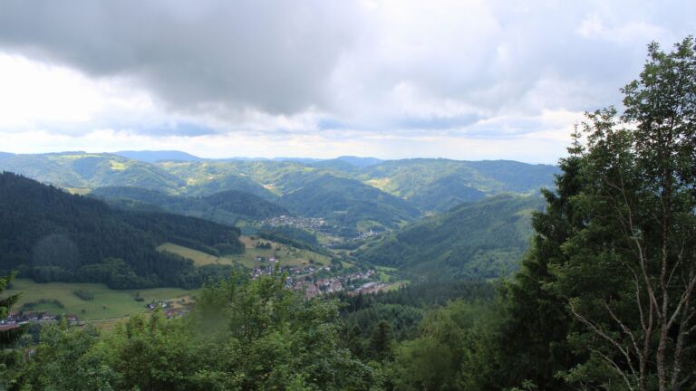 Dieses Bild zeigt eine Webcam-Aufnahme vom Achertal, aufgenommen am Donnerstag, den 11.06.2026 um 12:40 Uhr. Die Temperatur betrug 9.9°C.