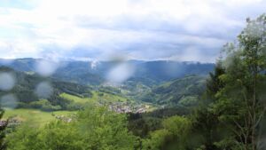 Dieses Bild zeigt eine Webcam-Aufnahme vom Achertal, aufgenommen am Donnerstag, den 14.05.2026 um 16:00 Uhr. Die Temperatur betrug 5.5°C.