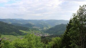 Dieses Bild zeigt eine Webcam-Aufnahme vom Achertal, aufgenommen am Mittwoch, den 20.05.2026 um 19:10 Uhr. Die Temperatur betrug 14.4°C.