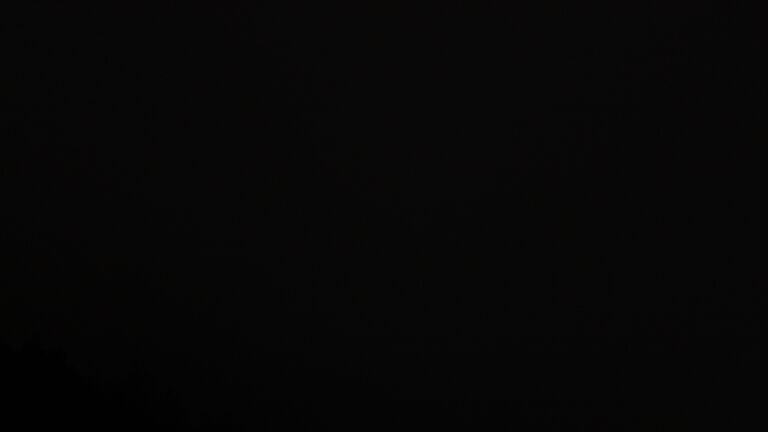 Dieses Bild zeigt eine Webcam-Aufnahme vom Achertal, aufgenommen am Dienstag, den 18.11.2025 um 18:10 Uhr. Die Temperatur betrug -2.6°C.