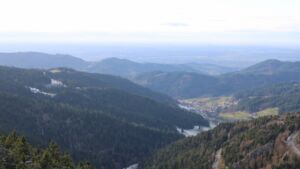 Dieses Bild zeigt eine Webcam-Aufnahme vom Achertal, aufgenommen am Mittwoch, den 19.11.2025 um 14:50 Uhr. Die Temperatur betrug -0.1°C.