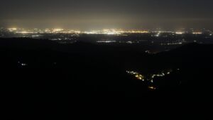 Dieses Bild zeigt eine Webcam-Aufnahme vom Achertal, aufgenommen am Dienstag, den 24.06.2025 um 02:50 Uhr. Die Temperatur betrug 12.8°C.