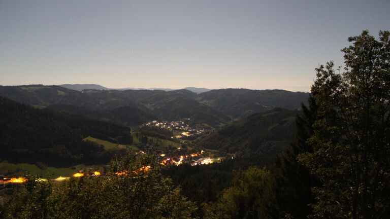 Dieses Bild zeigt eine Webcam-Aufnahme vom Achertal, aufgenommen am Samstag, den 26.09.2026 um 02:30 Uhr. Die Temperatur betrug 16.1°C.