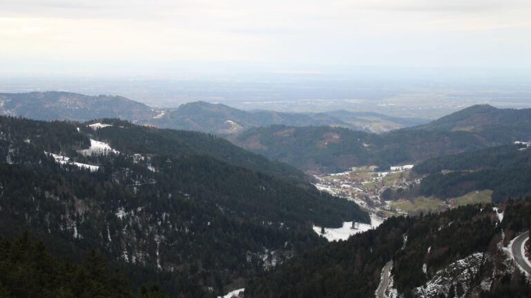 Dieses Bild zeigt eine Webcam-Aufnahme vom Achertal, aufgenommen am Mittwoch, den 14.01.2026 um 09:20 Uhr. Die Temperatur betrug 4.6°C.