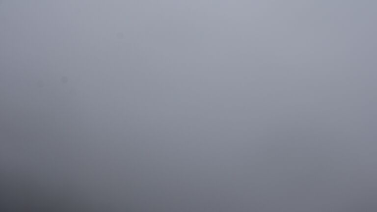 Dieses Bild zeigt eine Webcam-Aufnahme vom Achertal, aufgenommen am Sonntag, den 07.12.2025 um 12:00 Uhr. Die Temperatur betrug 4.7°C.