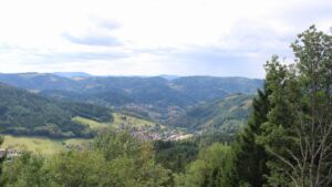 Dieses Bild zeigt eine Webcam-Aufnahme vom Achertal, aufgenommen am Montag, den 31.08.2026 um 14:20 Uhr. Die Temperatur betrug 20.9°C.