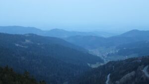 Dieses Bild zeigt eine Webcam-Aufnahme vom Achertal, aufgenommen am Dienstag, den 24.03.2026 um 06:20 Uhr. Die Temperatur betrug 4.8°C.