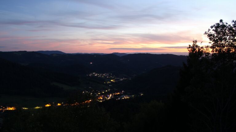 Dieses Bild zeigt eine Webcam-Aufnahme vom Achertal, aufgenommen am Samstag, den 12.09.2026 um 20:30 Uhr. Die Temperatur betrug 18.3°C.