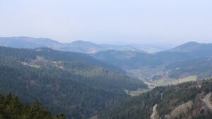 Dieses Bild zeigt eine Webcam-Aufnahme vom Achertal, aufgenommen am Samstag, den 21.03.2026 um 09:50 Uhr. Die Temperatur betrug 7.6°C.