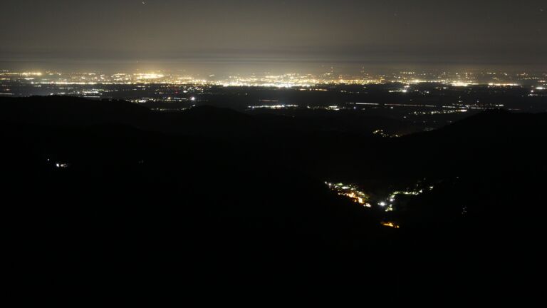 Dieses Bild zeigt eine Webcam-Aufnahme vom Achertal, aufgenommen am Freitag, den 19.09.2025 um 05:20 Uhr. Die Temperatur betrug 16.6°C.