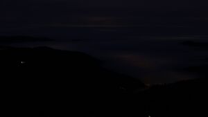 Dieses Bild zeigt eine Webcam-Aufnahme vom Achertal, aufgenommen am Montag, den 22.12.2025 um 07:10 Uhr. Die Temperatur betrug 6.9°C.