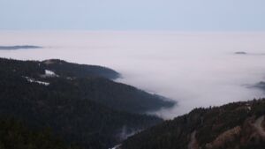 Dieses Bild zeigt eine Webcam-Aufnahme vom Achertal, aufgenommen am Sonntag, den 18.01.2026 um 08:00 Uhr. Die Temperatur betrug 6.2°C.