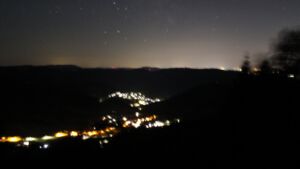 Dieses Bild zeigt eine Webcam-Aufnahme vom Achertal, aufgenommen am Freitag, den 14.08.2026 um 01:30 Uhr. Die Temperatur betrug 25.6°C.