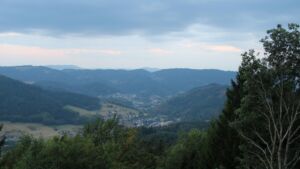 Dieses Bild zeigt eine Webcam-Aufnahme vom Achertal, aufgenommen am Montag, den 17.08.2026 um 20:40 Uhr. Die Temperatur betrug 19.4°C.