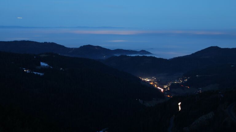 Dieses Bild zeigt eine Webcam-Aufnahme vom Achertal, aufgenommen am Freitag, den 23.01.2026 um 07:20 Uhr. Die Temperatur betrug 2.7°C.