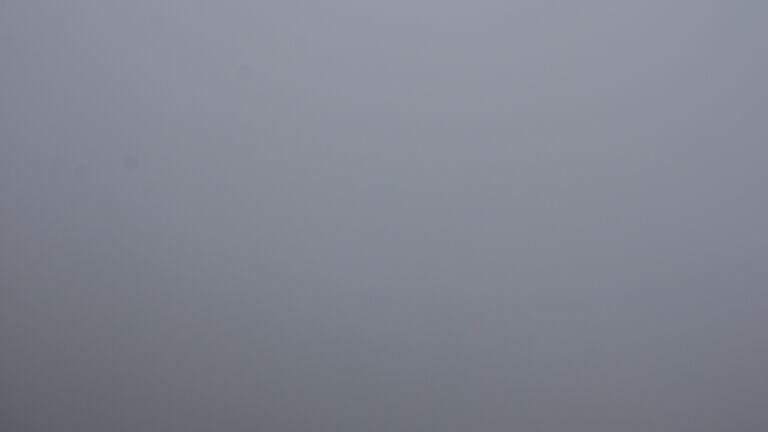 Dieses Bild zeigt eine Webcam-Aufnahme vom Achertal, aufgenommen am Sonntag, den 19.04.2026 um 12:00 Uhr. Die Temperatur betrug 5.8°C.