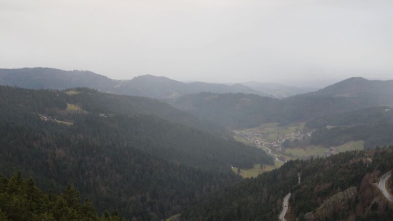 Dieses Bild zeigt eine Webcam-Aufnahme vom Achertal, aufgenommen am Samstag, den 06.12.2025 um 09:40 Uhr. Die Temperatur betrug 2.3°C.