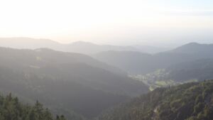Dieses Bild zeigt eine Webcam-Aufnahme vom Achertal, aufgenommen am Mittwoch, den 17.09.2025 um 18:20 Uhr. Die Temperatur betrug 12.8°C.