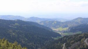 Dieses Bild zeigt eine Webcam-Aufnahme vom Achertal, aufgenommen am Montag, den 20.04.2026 um 15:00 Uhr. Die Temperatur betrug 7.8°C.