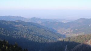 Dieses Bild zeigt eine Webcam-Aufnahme vom Achertal, aufgenommen am Mittwoch, den 04.03.2026 um 08:30 Uhr. Die Temperatur betrug 4.4°C.