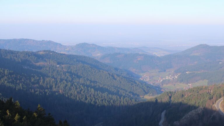 Dieses Bild zeigt eine Webcam-Aufnahme vom Achertal, aufgenommen am Mittwoch, den 04.03.2026 um 08:30 Uhr. Die Temperatur betrug 4.4°C.