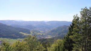 Dieses Bild zeigt eine Webcam-Aufnahme vom Achertal, aufgenommen am Mittwoch, den 23.09.2026 um 14:30 Uhr. Die Temperatur betrug 21.3°C.