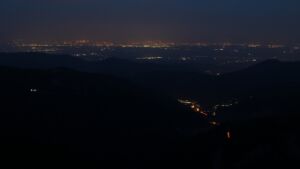 Dieses Bild zeigt eine Webcam-Aufnahme vom Achertal, aufgenommen am Dienstag, den 10.03.2026 um 06:00 Uhr. Die Temperatur betrug 8.6°C.