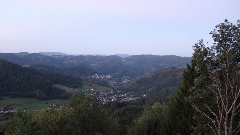 Dieses Bild zeigt eine Webcam-Aufnahme vom Achertal, aufgenommen am Samstag, den 19.09.2026 um 06:50 Uhr. Die Temperatur betrug 11.7°C.