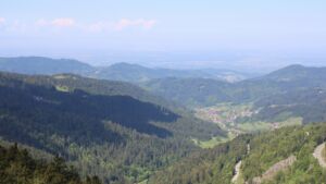 Dieses Bild zeigt eine Webcam-Aufnahme vom Achertal, aufgenommen am Samstag, den 09.05.2026 um 11:20 Uhr. Die Temperatur betrug 14.9°C.
