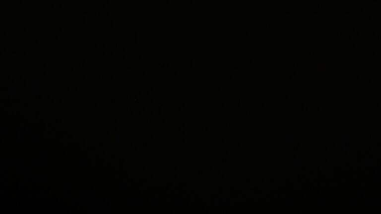 Dieses Bild zeigt eine Webcam-Aufnahme vom Achertal, aufgenommen am Dienstag, den 25.11.2025 um 03:30 Uhr. Die Temperatur betrug 0°C.