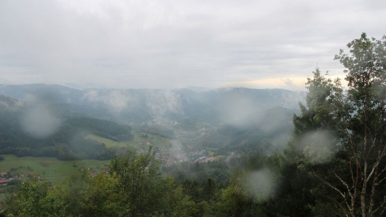 Dieses Bild zeigt eine Webcam-Aufnahme vom Achertal, aufgenommen am Mittwoch, den 16.09.2026 um 14:30 Uhr. Die Temperatur betrug 12.3°C.