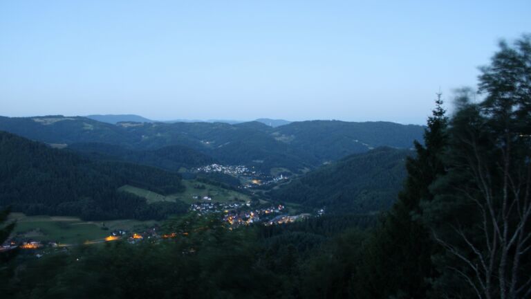 Dieses Bild zeigt eine Webcam-Aufnahme vom Achertal, aufgenommen am Freitag, den 10.07.2026 um 04:50 Uhr. Die Temperatur betrug 18.5°C.