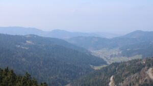 Dieses Bild zeigt eine Webcam-Aufnahme vom Achertal, aufgenommen am Sonntag, den 22.03.2026 um 12:40 Uhr. Die Temperatur betrug 5.5°C.