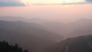 Dieses Bild zeigt eine Webcam-Aufnahme vom Achertal, aufgenommen am Dienstag, den 14.04.2026 um 20:00 Uhr. Die Temperatur betrug 3.2°C.