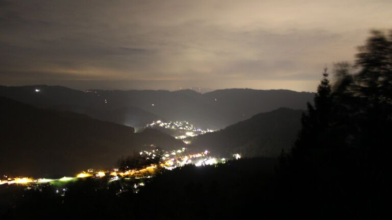 Dieses Bild zeigt eine Webcam-Aufnahme vom Achertal, aufgenommen am Dienstag, den 20.10.2026 um 06:10 Uhr. Die Temperatur betrug 7.1°C.