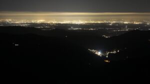 Dieses Bild zeigt eine Webcam-Aufnahme vom Achertal, aufgenommen am Dienstag, den 14.10.2025 um 21:30 Uhr. Die Temperatur betrug 6.6°C.
