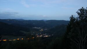 Dieses Bild zeigt eine Webcam-Aufnahme vom Achertal, aufgenommen am Dienstag, den 01.09.2026 um 06:00 Uhr. Die Temperatur betrug 13°C.