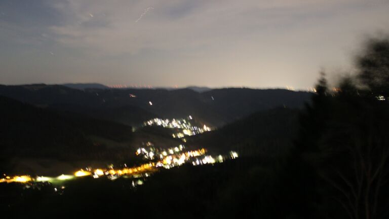 Dieses Bild zeigt eine Webcam-Aufnahme vom Achertal, aufgenommen am Samstag, den 01.08.2026 um 23:00 Uhr. Die Temperatur betrug 20.1°C.