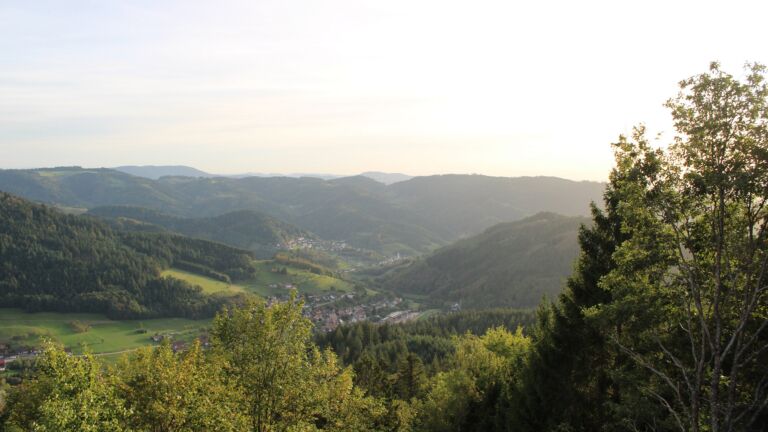 Dieses Bild zeigt eine Webcam-Aufnahme vom Achertal, aufgenommen am Montag, den 21.09.2026 um 18:40 Uhr. Die Temperatur betrug 18°C.