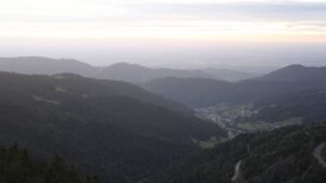 Dieses Bild zeigt eine Webcam-Aufnahme vom Achertal, aufgenommen am Mittwoch, den 17.09.2025 um 19:50 Uhr. Die Temperatur betrug 11.4°C.
