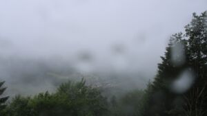 Dieses Bild zeigt eine Webcam-Aufnahme vom Achertal, aufgenommen am Dienstag, den 09.06.2026 um 09:50 Uhr. Die Temperatur betrug 9.7°C.