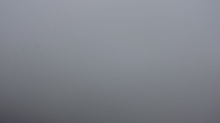 Dieses Bild zeigt eine Webcam-Aufnahme vom Achertal, aufgenommen am Sonntag, den 30.11.2025 um 12:50 Uhr. Die Temperatur betrug 2.2°C.